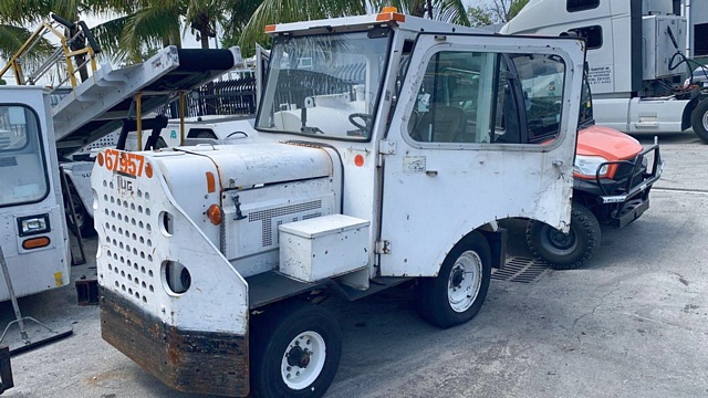 Baggage Tractor Tug MA-50 CAB