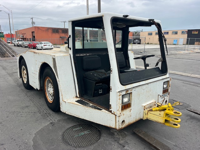 Push Back Tractor FMC B-350