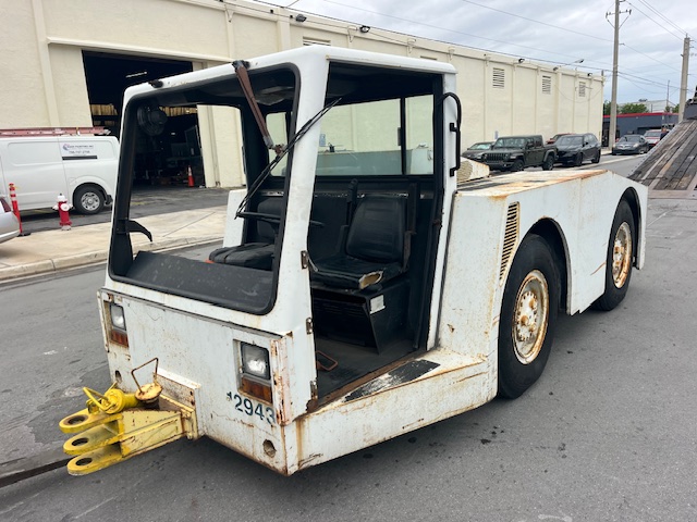 Push Back Tractor FMC B-350