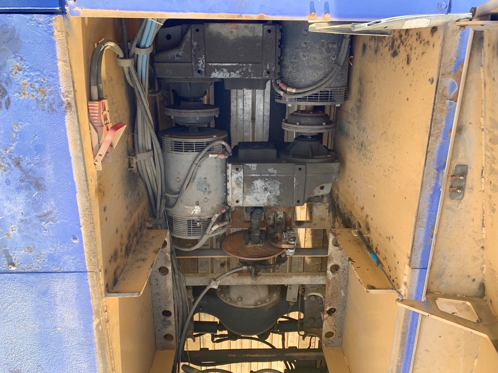 Push Back Tractor FMC B350EL