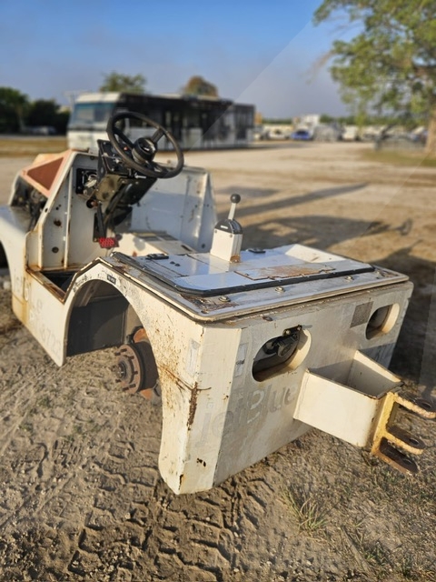 Baggage Tractor Tug  M1A40