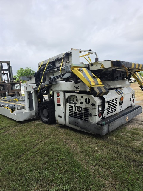 Cargo Loader TLD 838 Wide