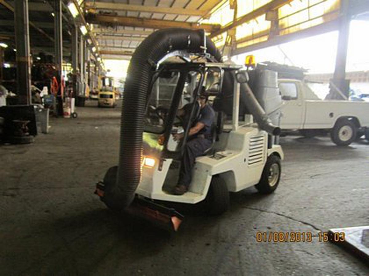 Sweeper Tennant ATLV 4300