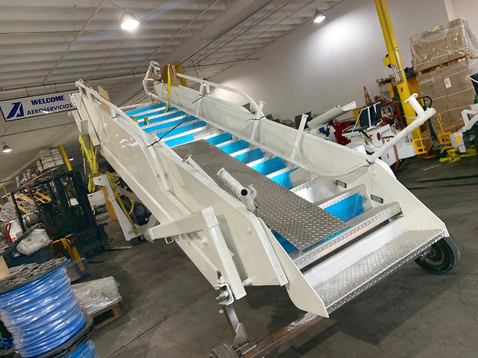 Motorized Passenger Stair Ford/Wollard F-350/TLPH-252