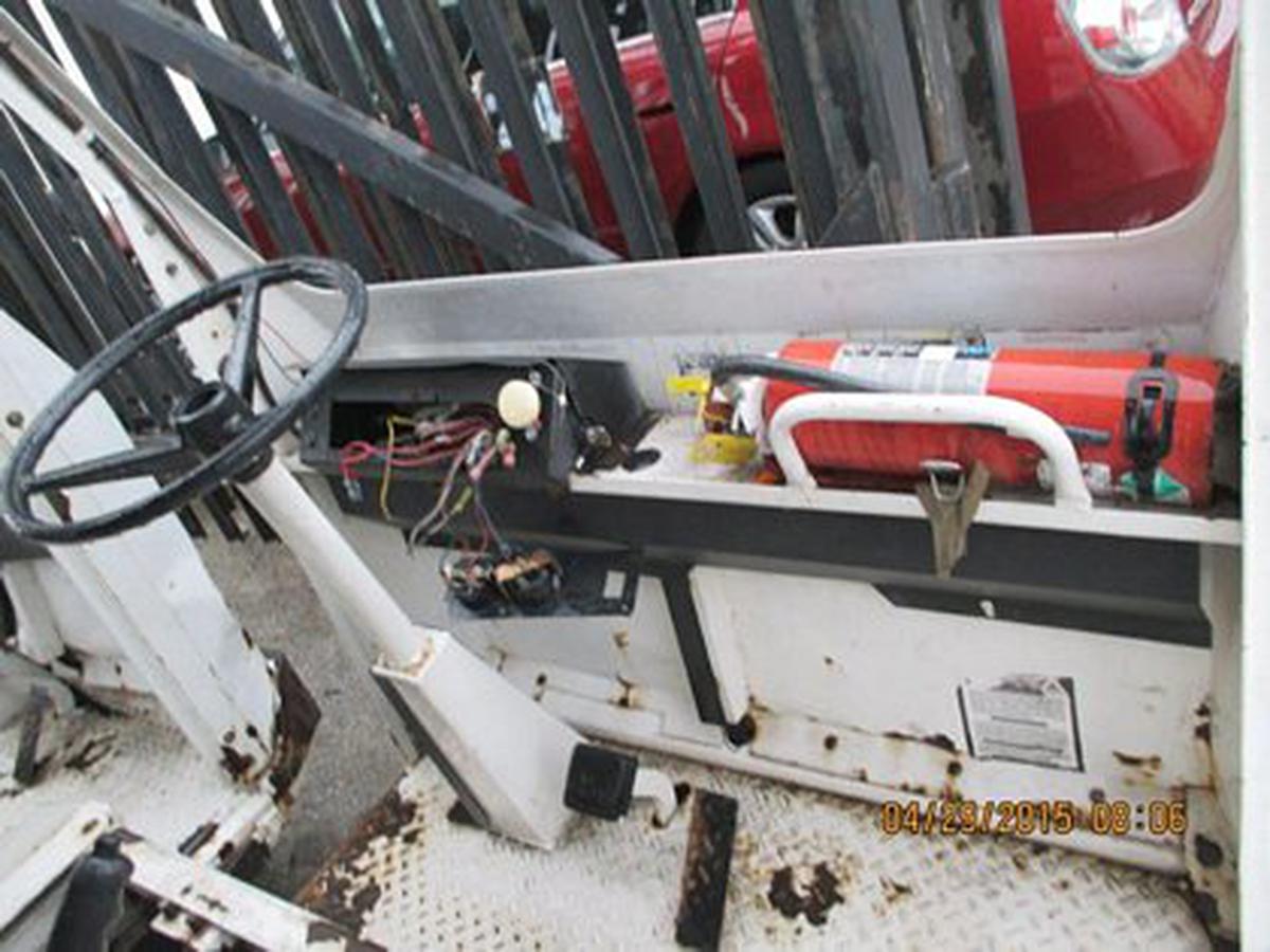 2004 Taylor-Dunn B2-48-TT