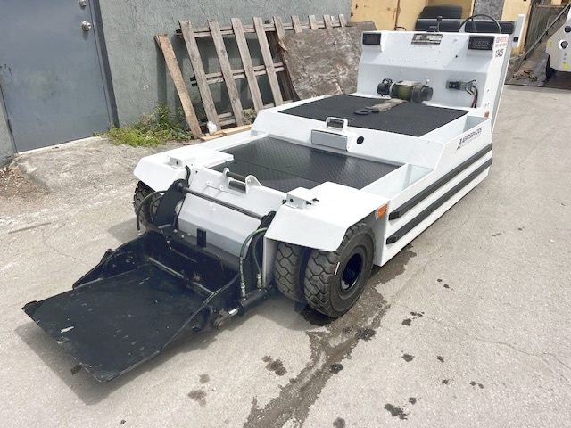 Towbarless Push Back Tractor Lektro AP8750C