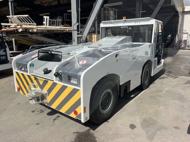 Push Back Tractor TLD TMX-150-15 Tier 4F