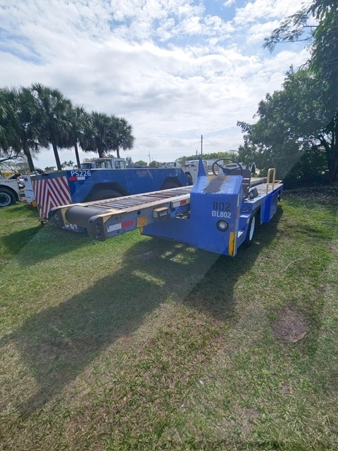 Belt Loader Tug 660E