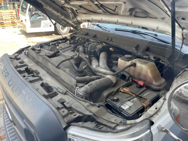 Parking Lot Sweeper Ford F-450/Tymco 210h