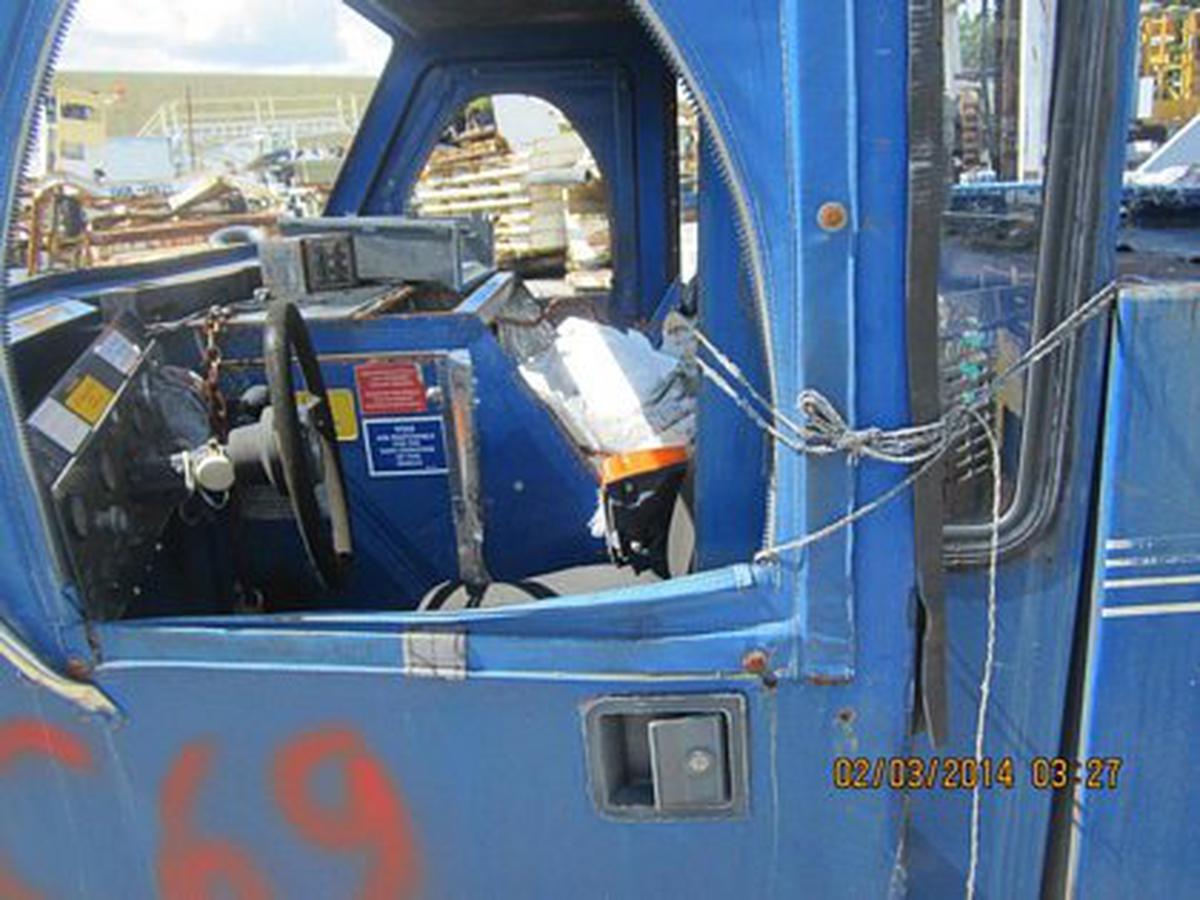 1998 Lift-A-Loft APV- LAV