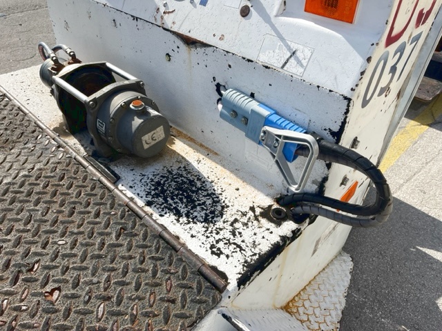 Towbarless Push Back Tractor Lektro AP8750C