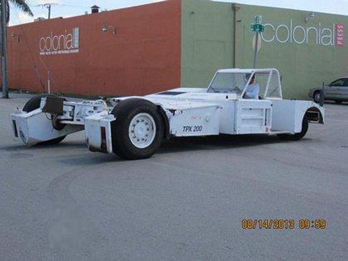 Towbarless Push Back Tractor TLD TPX-200