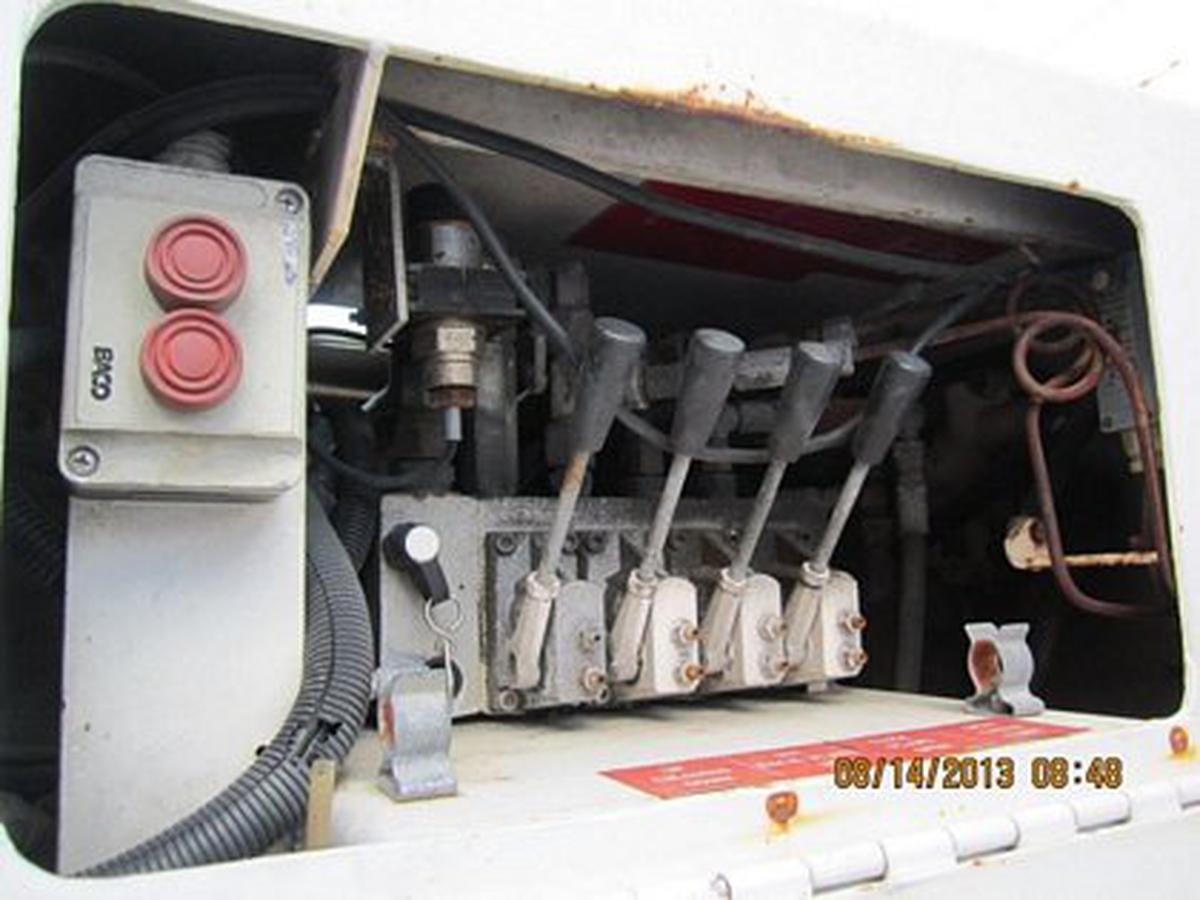 Towbarless Push Back Tractor TLD TPX-200