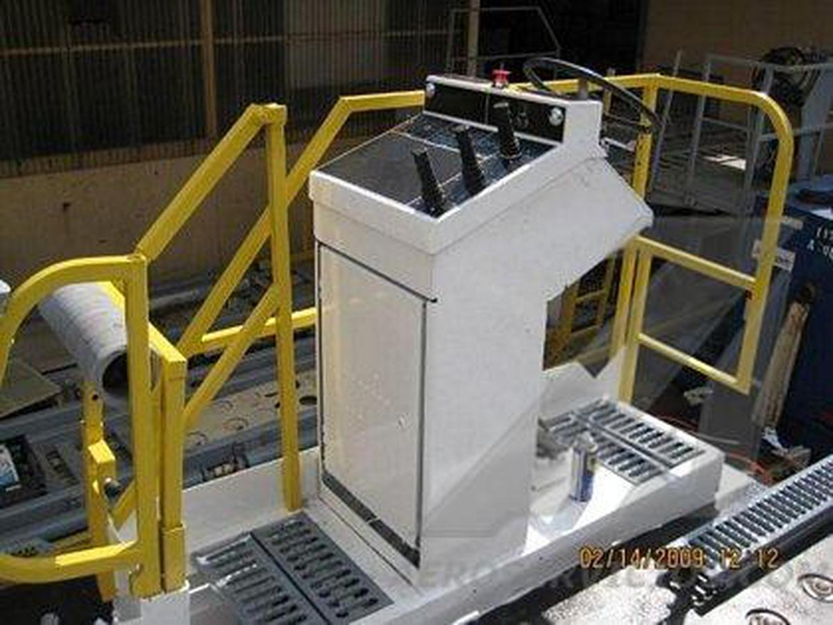 Main Deck Loader FMC/Commander 15 Universal