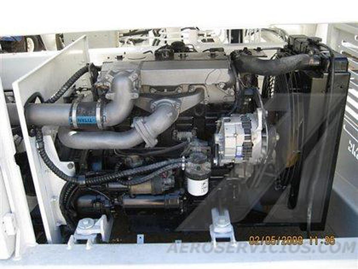 Main Deck Loader FMC/Commander 15 Universal