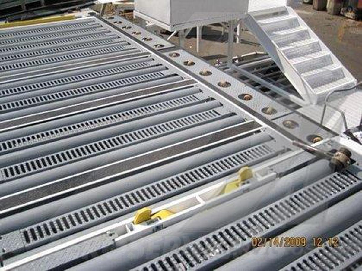 Main Deck Loader FMC/Commander 15 Universal