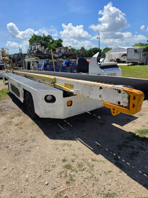 Belt Loader Tug 660