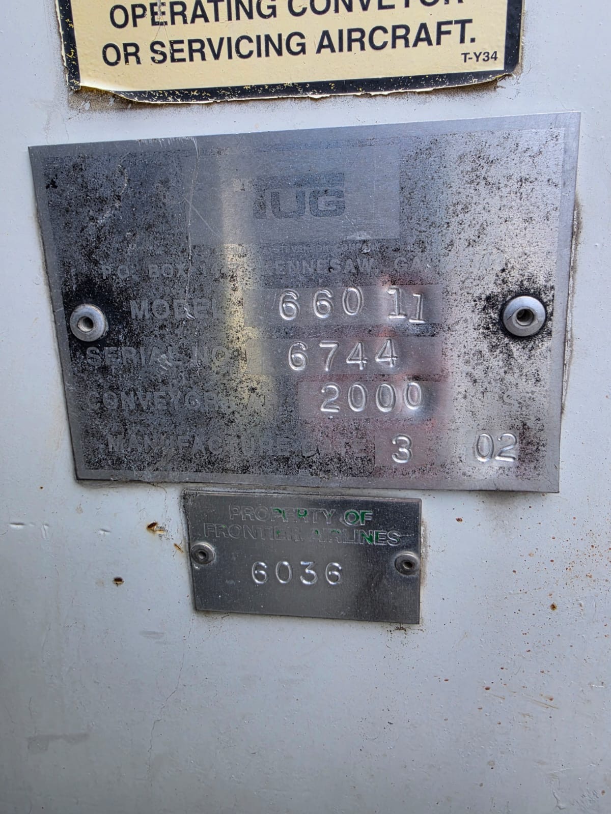 Belt Loader Tug 660