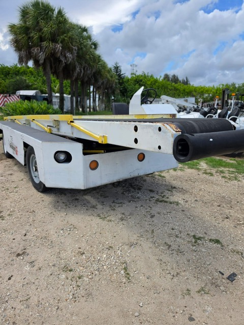 Belt Loader Tug 660
