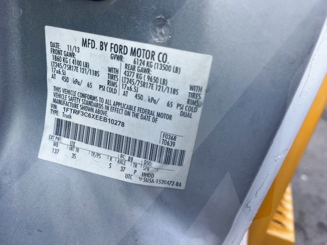 Lavatory Truck Ford/Wollard F-350 with Lift