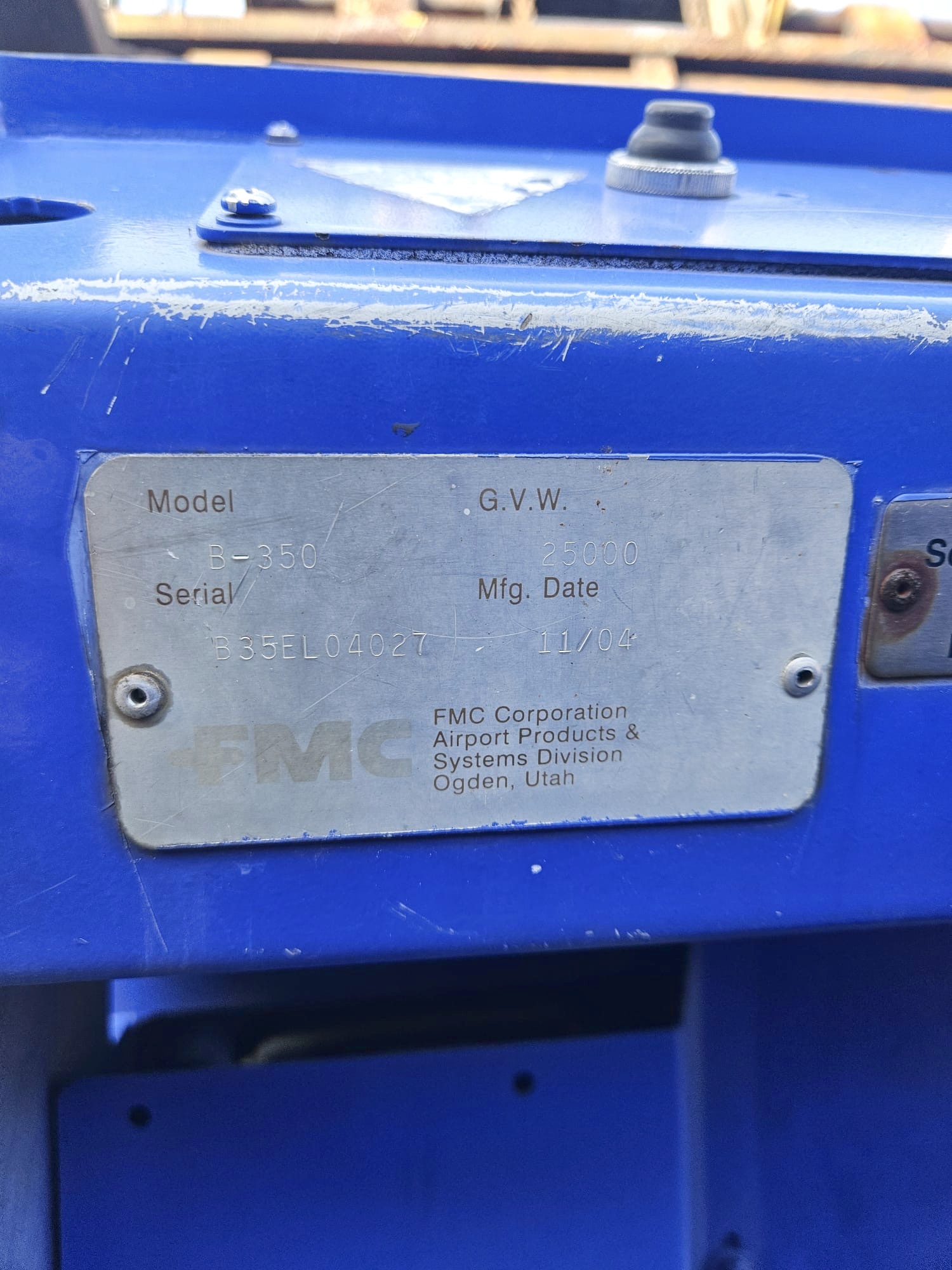 Push Back Tractor FMC B350E