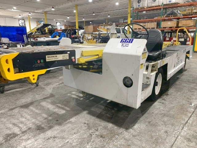 Belt Loader Tug 660