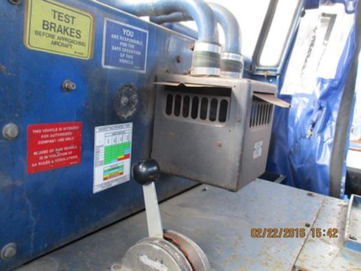 Push Back Tractor Hough-Paymover T-300