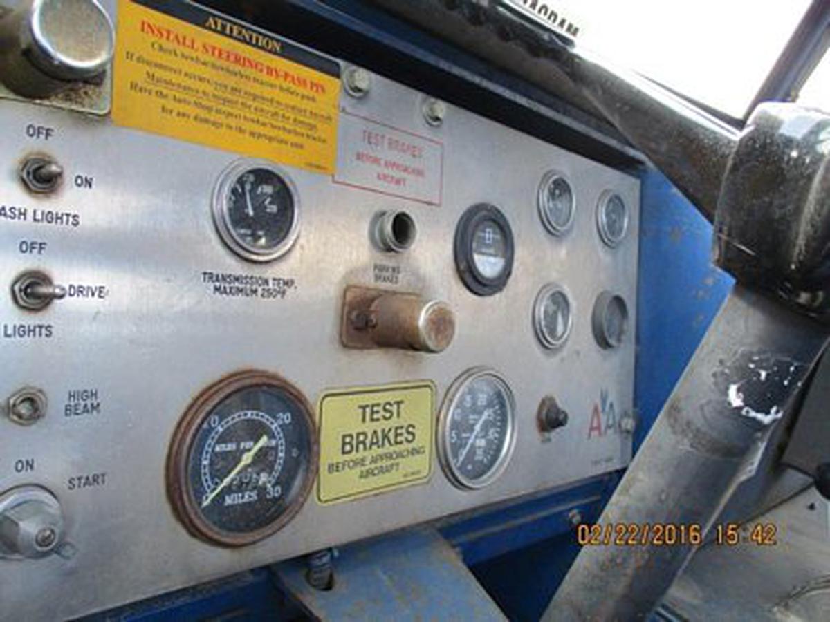 Push Back Tractor Hough-Paymover T-300