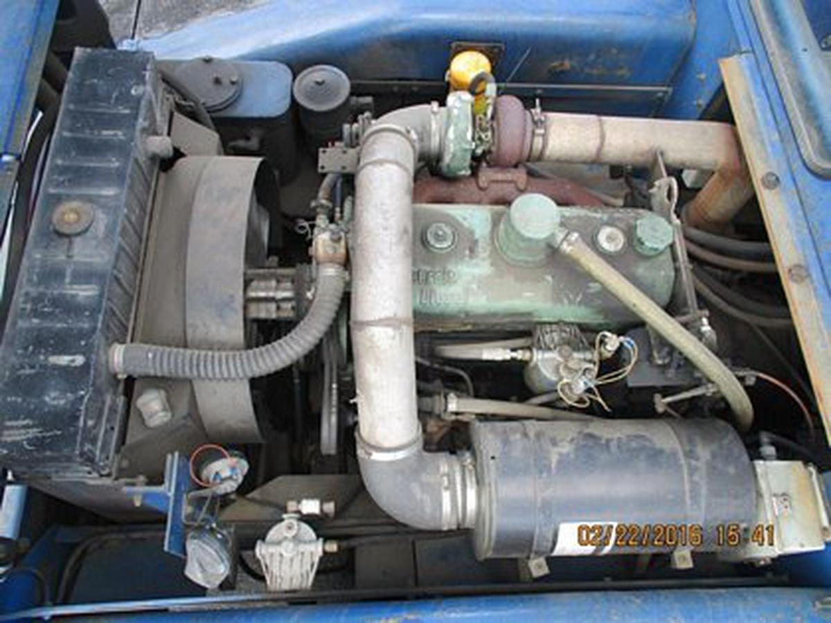 Push Back Tractor Hough-Paymover T-300