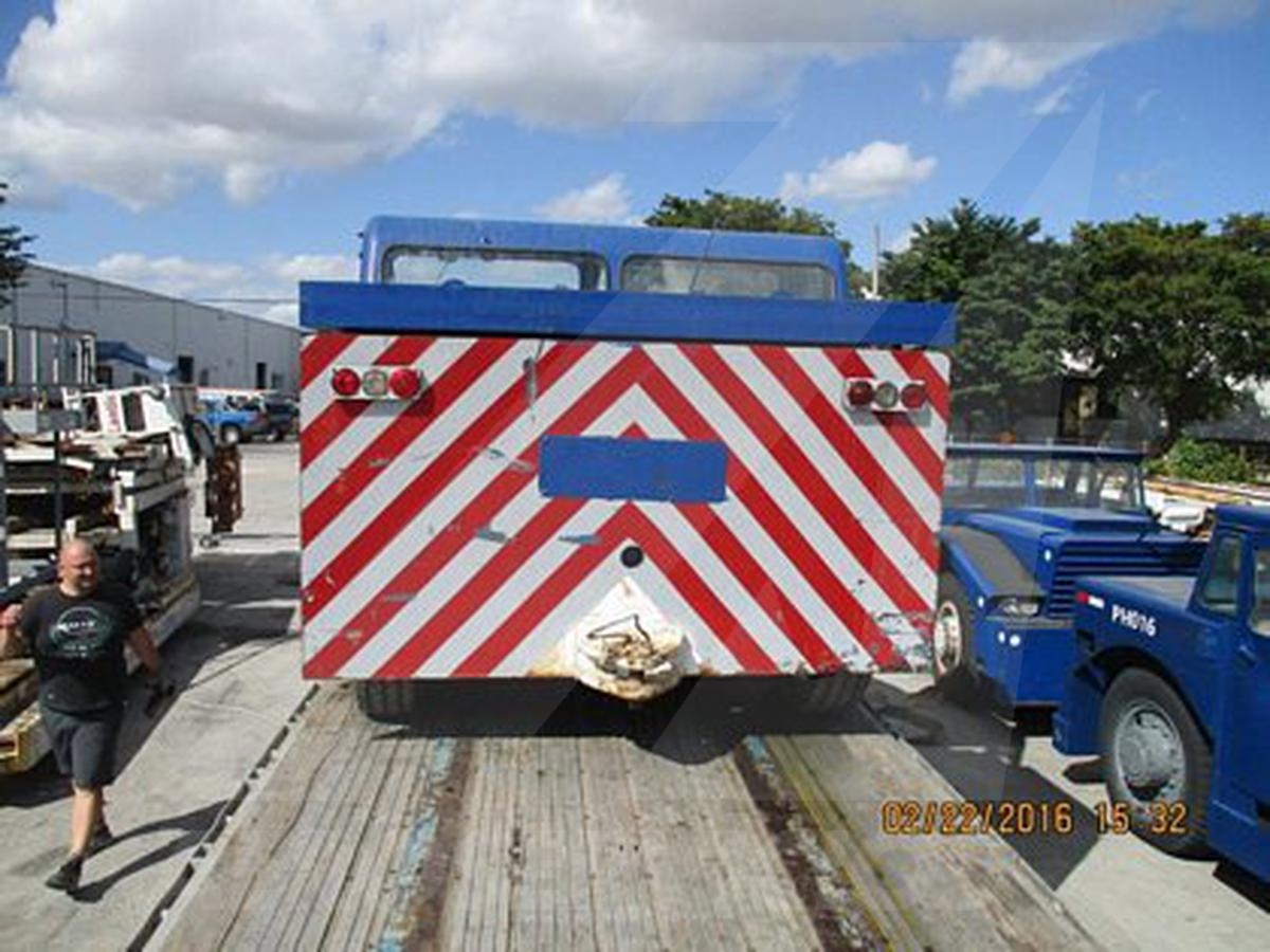 Push Back Tractor Hough-Paymover T-300