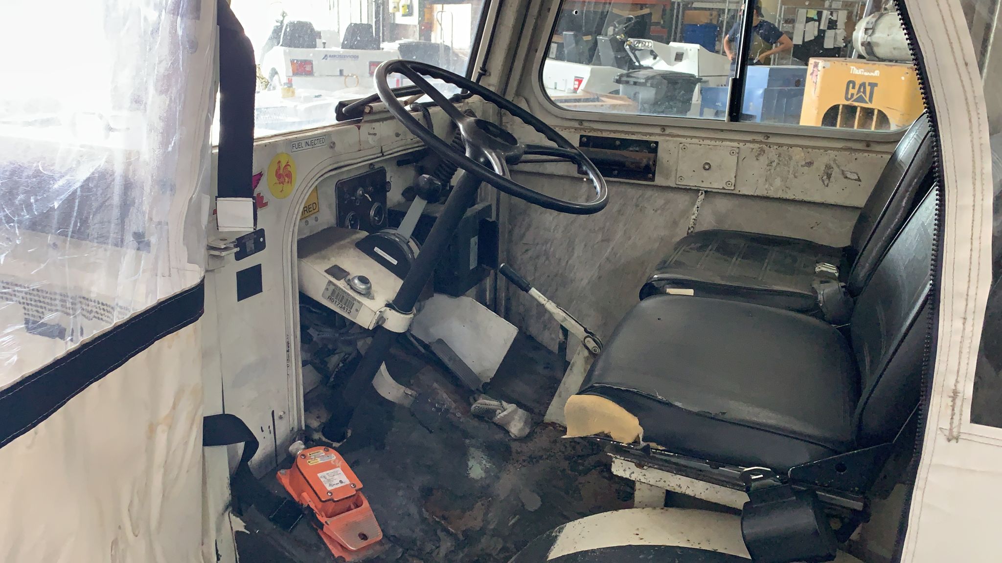 Baggage Tractor Tug MA-30/40 Cab