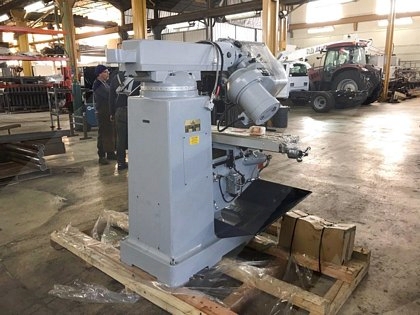 1050 Knee Mill Machine