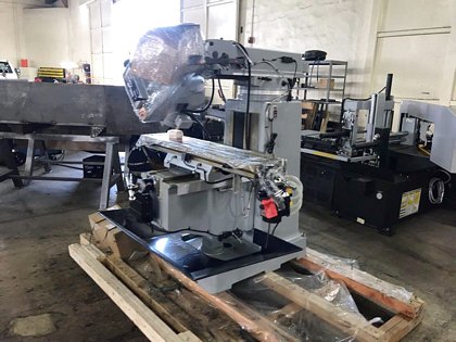 1050 Knee Mill Machine