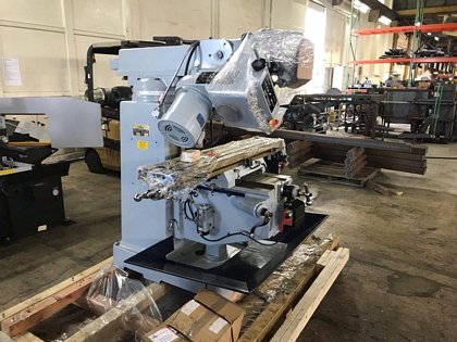 1050 Knee Mill Machine