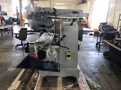 1050 Knee Mill Machine