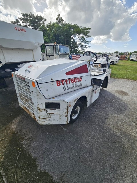 Baggage Tractor Tug  M1A50