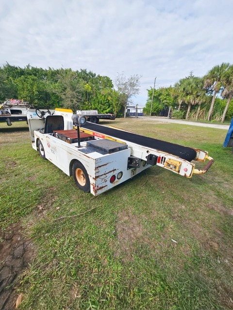 Belt Loader Tug 440-E