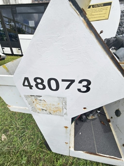 Belt Loader Tug 660