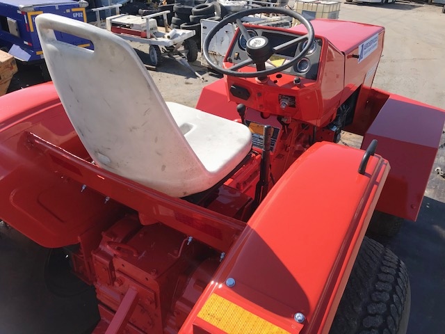 Baggage Tractor Massey Ferguson MF-1030