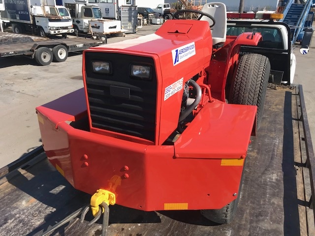 Baggage Tractor Massey Ferguson MF-1030