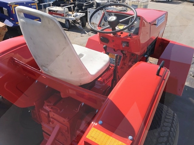 Baggage Tractor Massey Ferguson MF-1030