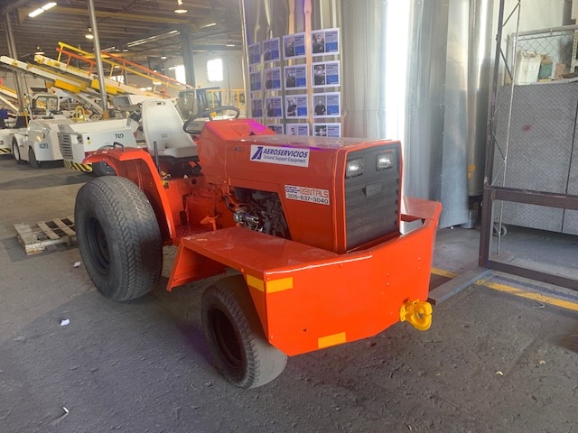 Baggage Tractor Massey Ferguson MF-1030