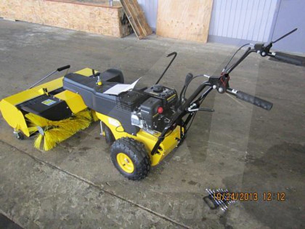 Sweeper Z-Monday Gasoline Sweeper SSG65100