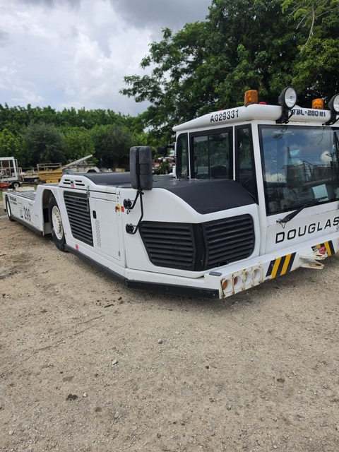 Towbarless Push Back Tractor Douglas TBL280MK6