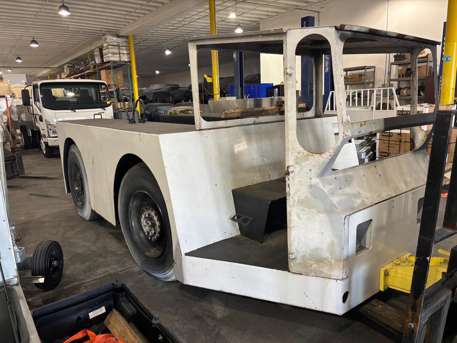 Push Back Tractor B-320