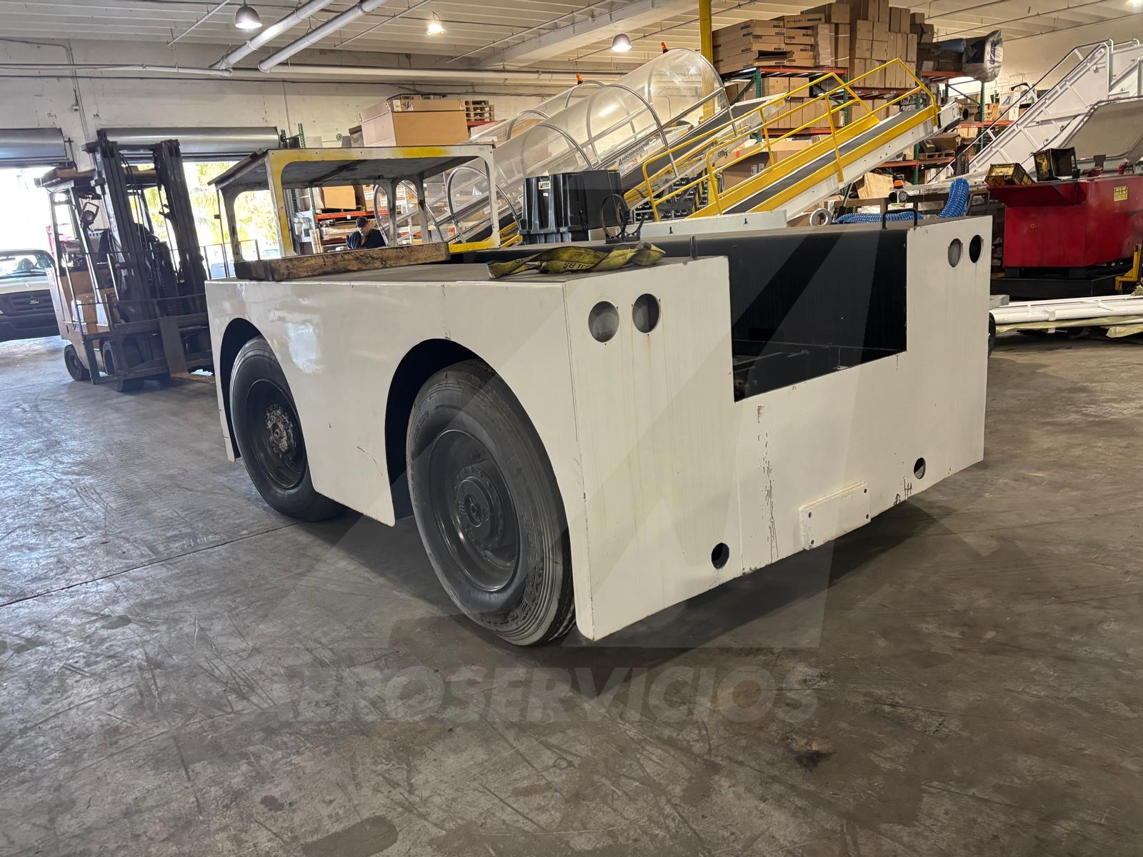 Push Back Tractor B-320