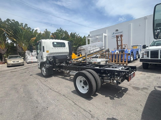 Truck Chassis Isuzu NPR - Gasoline