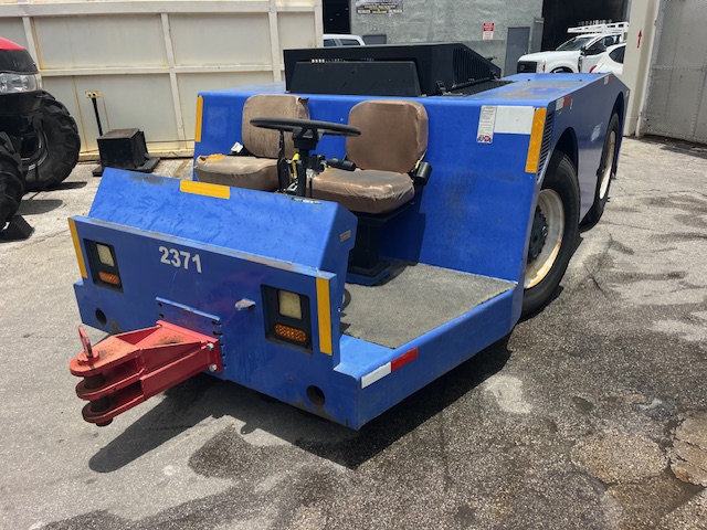 Push Back Tractor FMC B-350