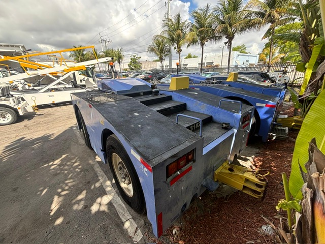 Push Back Tractor FMC B-350