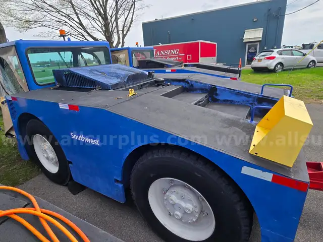 Push Back Tractor FMC B-350
